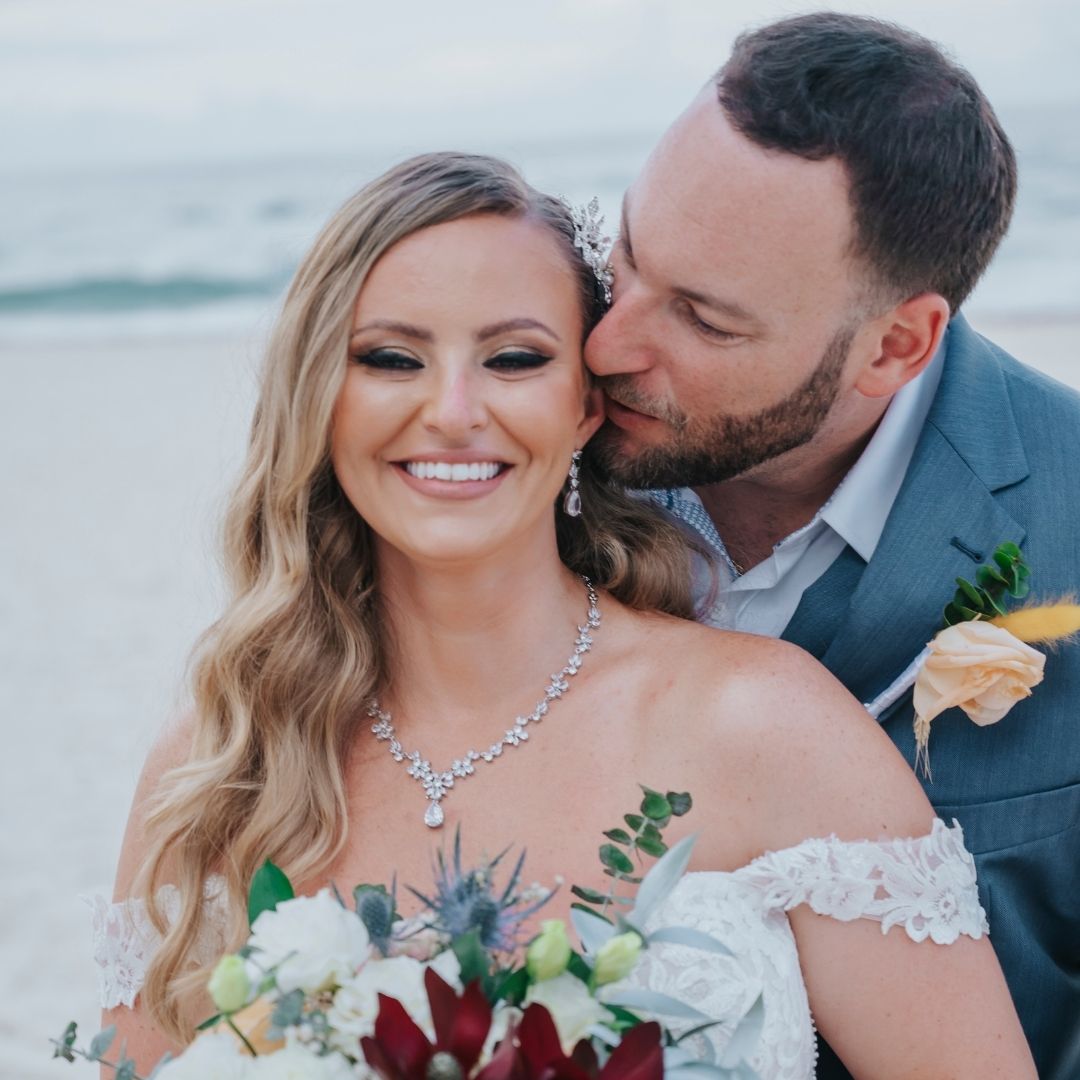 DestinationWeddings tweet media