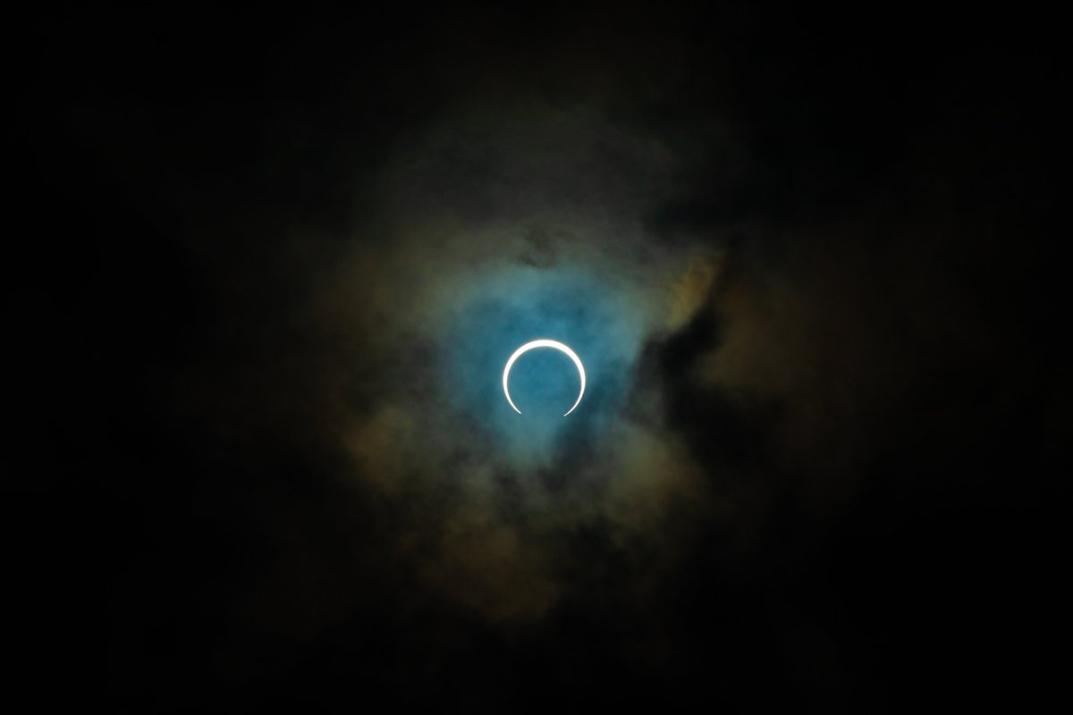 AztecaCecropia's tweet photo. Some shots from the thrilling solar eclipse this weekend https://t.co/3ftop2OleV