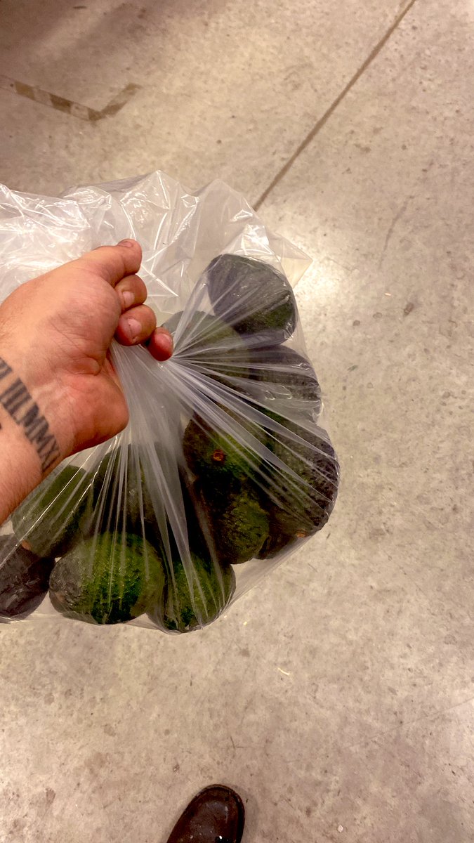 richie_mex87's tweet image. Cuando el aprendiz es de Michoacán y te trae un recuerdito 😎 #toolmaker #toolroom