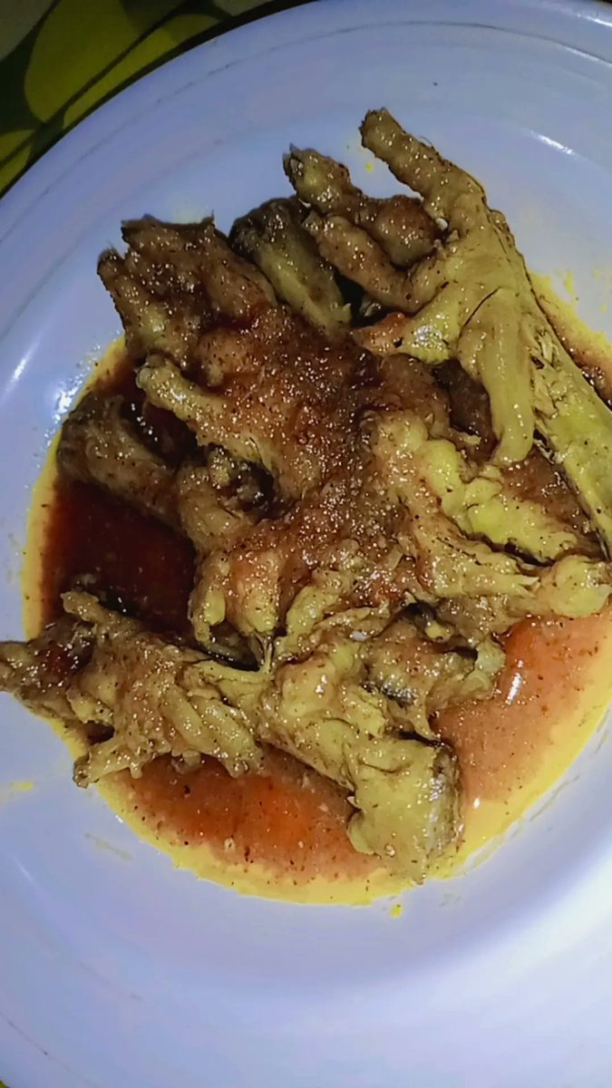 AqsaaRashid's tweet photo. Friends Batein ye kiya hai...?
#Food #Foodies #yummy https://t.co/o1NlUXsemH