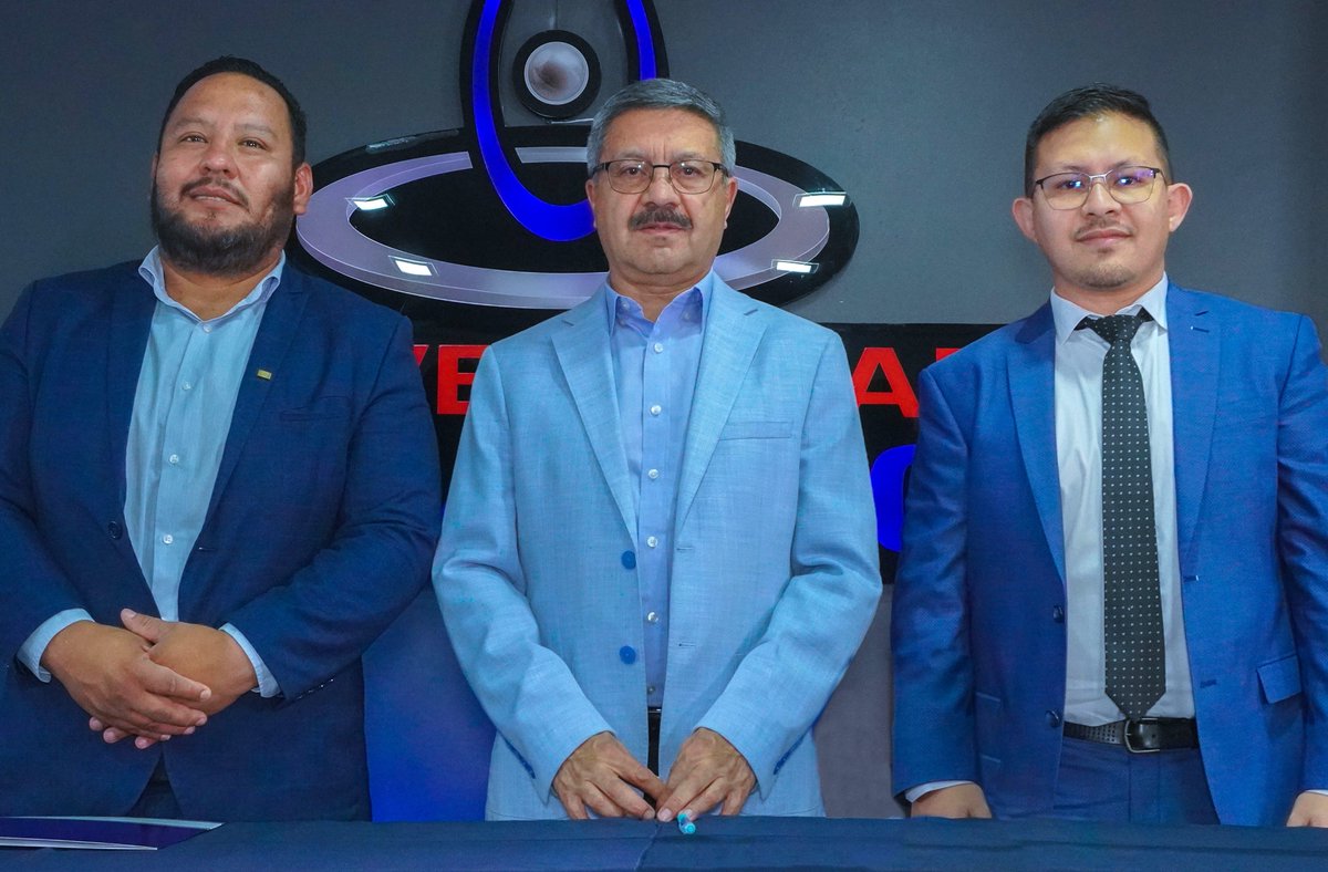 UCATEC's tweet photo. La UCATEC y la Sociedad de Ingenieros de Bolivia (SIB) firmaron un convenio de cooperación interinstitucional que busca impulsar el emprendimiento orientado a ingenieros en el país. 🎓🔧
https://t.co/SvAfB2odTa
#UCATEC #SIB #ConvenioDeCooperación #IngenierosBolivianos https://t.co/FFXD6vVi23