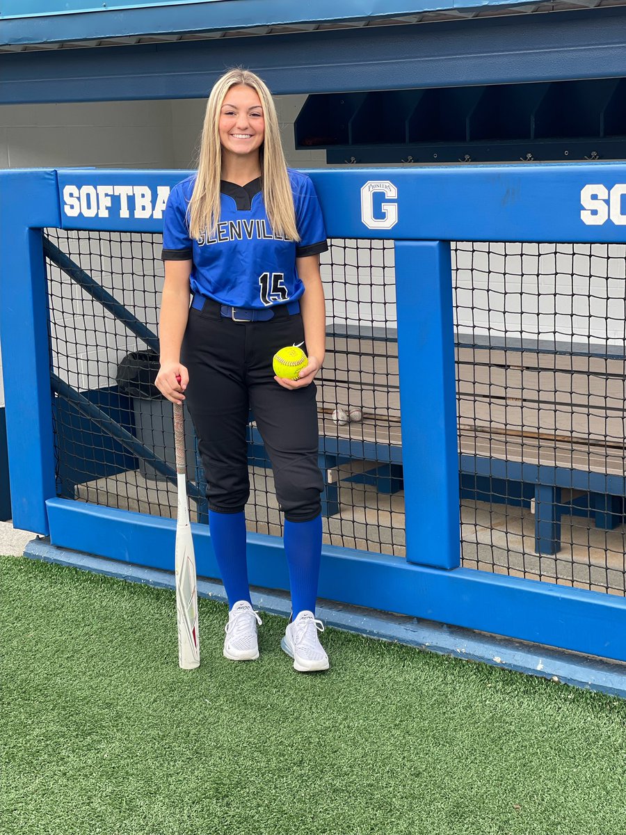 Alli Hypes tweet media