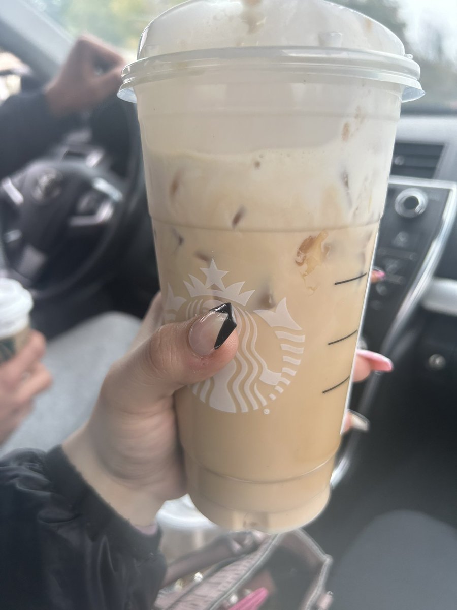 itscayyb's tweet photo. Always start my morning with some coffee 💤 https://t.co/4FH77ARkyR