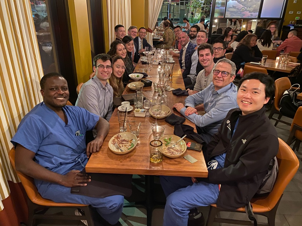 Last week, we had a great time with the visiting prof Dr. Peter Fecci @PeterFecci from @Dukeneurosurg! @StanfordNsurg 
✨Highlights:
🧠#LITT as an alternative to resection for certain #braintumors
🧬Ways to build a successful #surgeonscientist career
🍷sommelier's wine advice