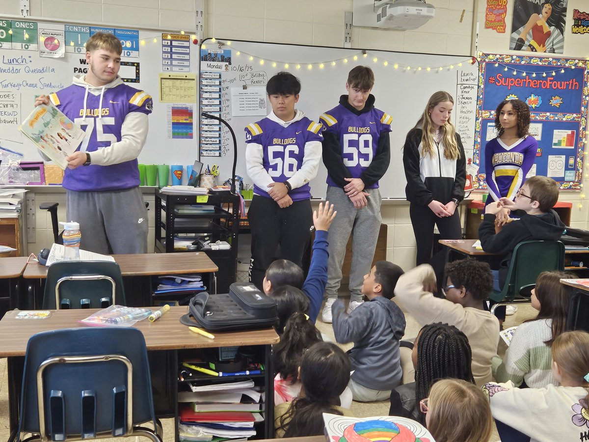 Mrs. Martinez tweet media