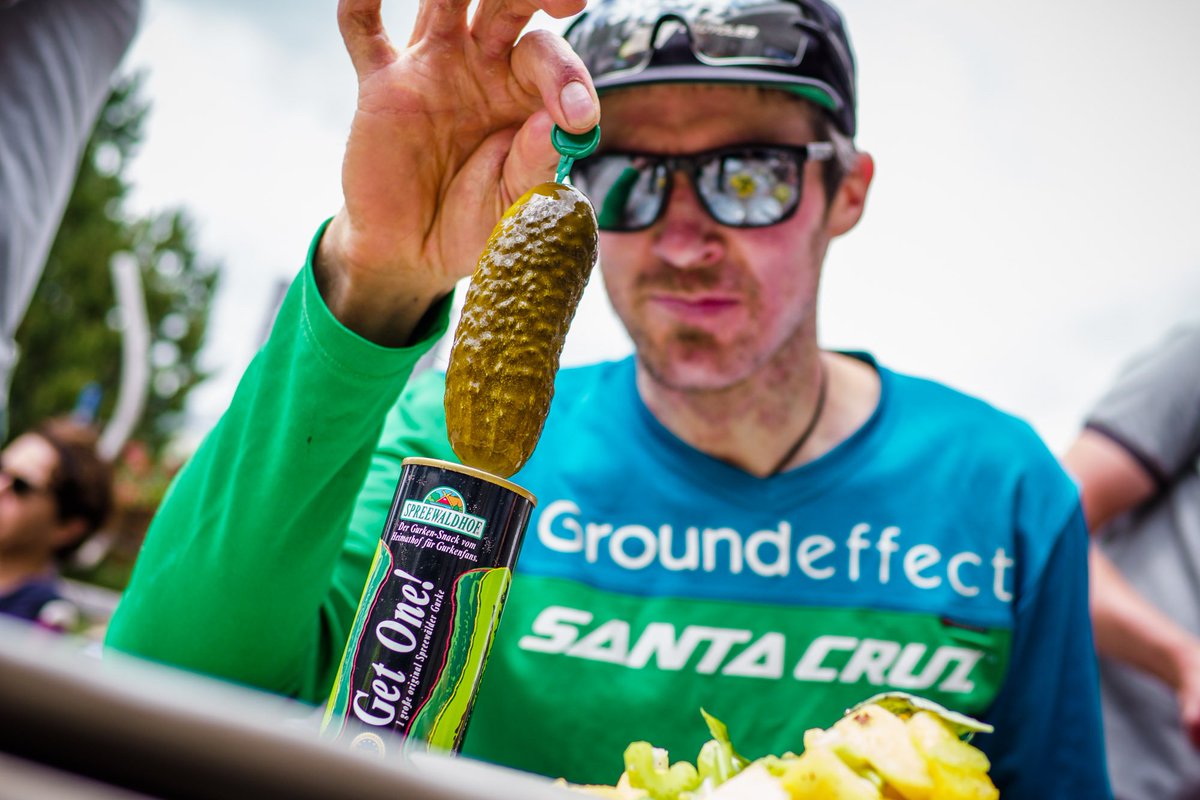 Irenland's tweet photo. @FrankiTheTank1 Empfehle die Hot Mama Pickle von Holten's oder eine Spreewälder Gurke aus der Dose 👀 https://t.co/lkqI97KaPL