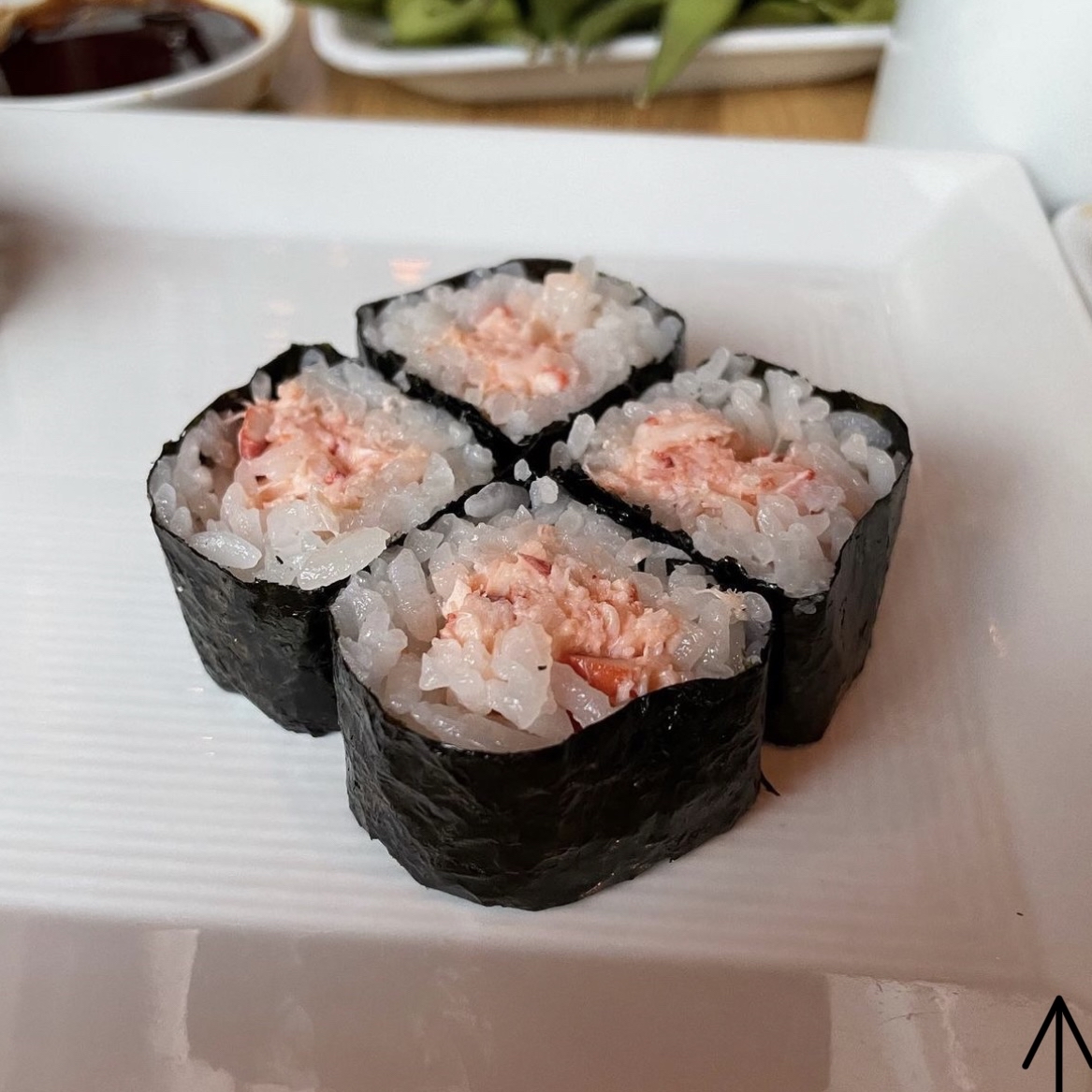 Who else loves a date night that includes lobster. Tag your lobster 🦞 #SUGARFISH 📸 @lyris