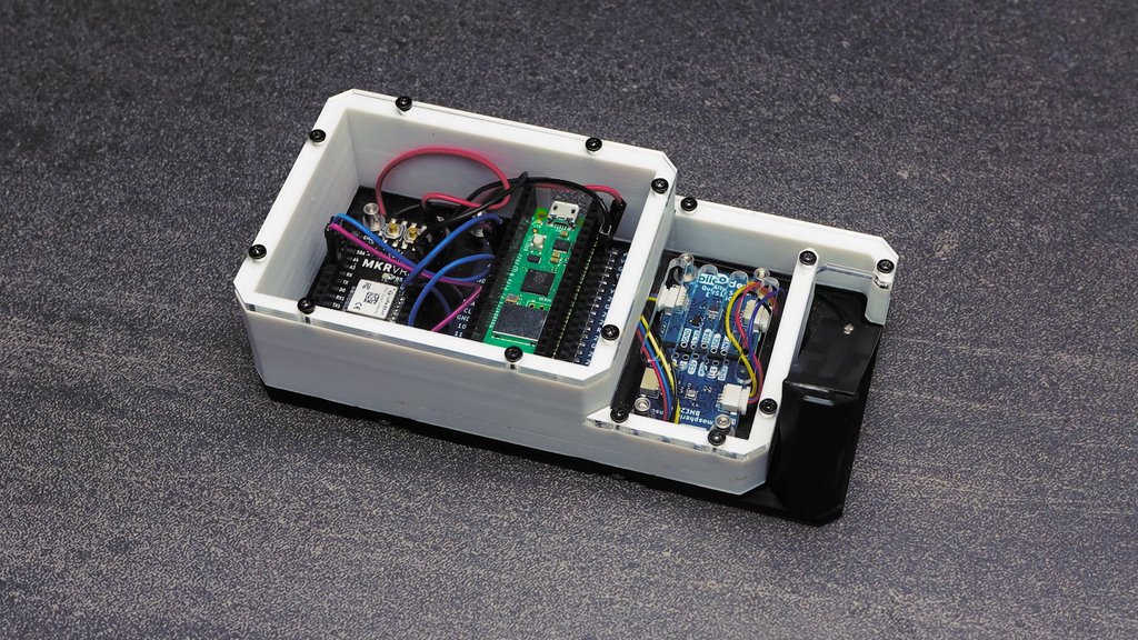 CoreElecAU's tweet photo. Transmit your data to #TheThingsNetwork without an internet connection! Our guide for the #Makerverse #LoRa-E5 breakout helps your #IoT projects thrive remotely, featuring long-range radio transmission capabilities of up to 10km from a gateway. https://t.co/hvpSjfiEtZ https://t.co/Lm5N6O2YsF