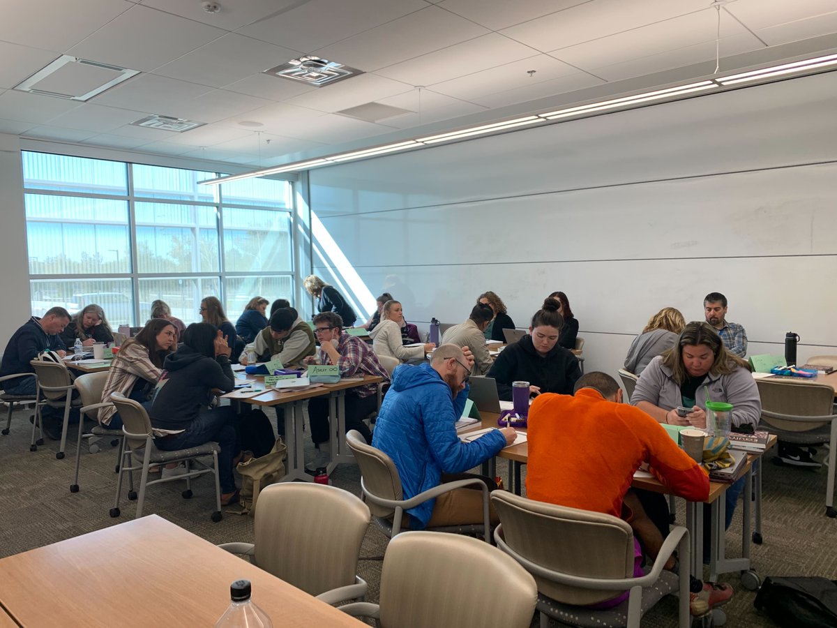CrescendoEdGrp's tweet photo. Today, we visit Albuquerque Public Schools to discuss #equitablegrading through a 2-Day Grading for Equity Institute. Participants learn about the history of traditional grading and recognize how traditional practices undermine equity, learning, and teaching. https://t.co/Sjco14Kv1N