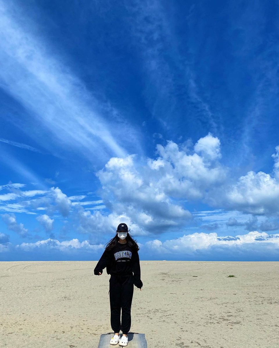 dik_sofyan's tweet image. The old man is like a remake of an old song, the words have not changed, but the meaning has been profound.