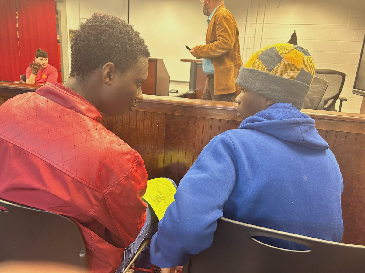 💗Loved seeing and hearing my <a href="/Seneca_High/">Seneca High School</a> students interpreting for <a href="/NewcomerAcademy/">Newcomer Academy</a> students today. And my students learned that I can speak French because I was an interpreter just like them. #SenecaSoars #JCPSML