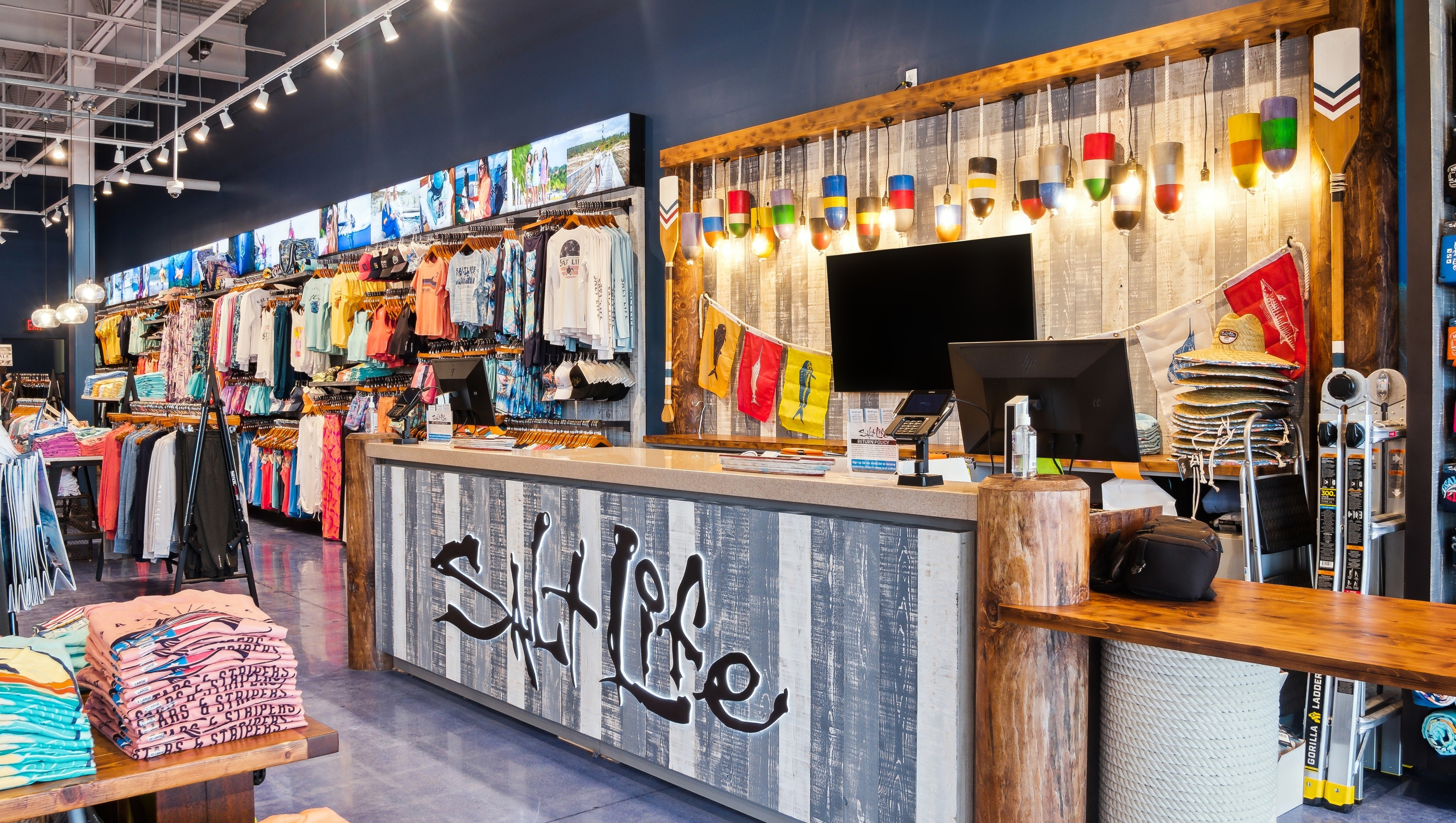 Salt Life on X: Hello Riverhead our doors are now open! Take peek inside  our second retail store in New York. Stop by and come check us out! 📍 1220  Tanger Mall