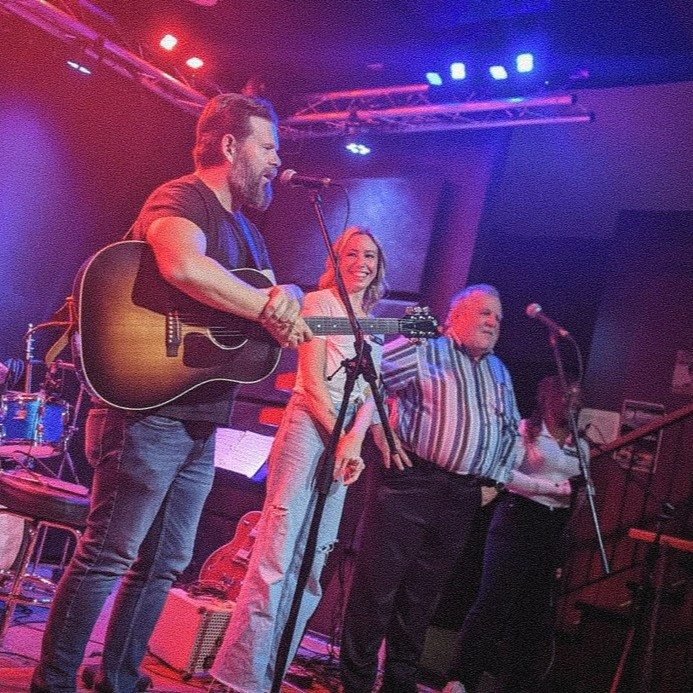 What a great evening of live local music @RainbowBistro in support of Shepherds of Good Hope!! BIG THANKS!!! The event raised more than $4600 to support individuals experiencing homelessness in Ottawa. Special thanks to CAPO, @menwhocareott, and @taagcorp! 🎶🎶