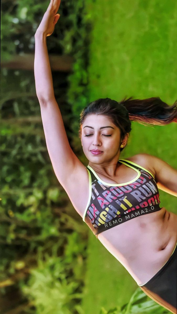 F8m0btxXEAANQRl?format=jpg&name=medium