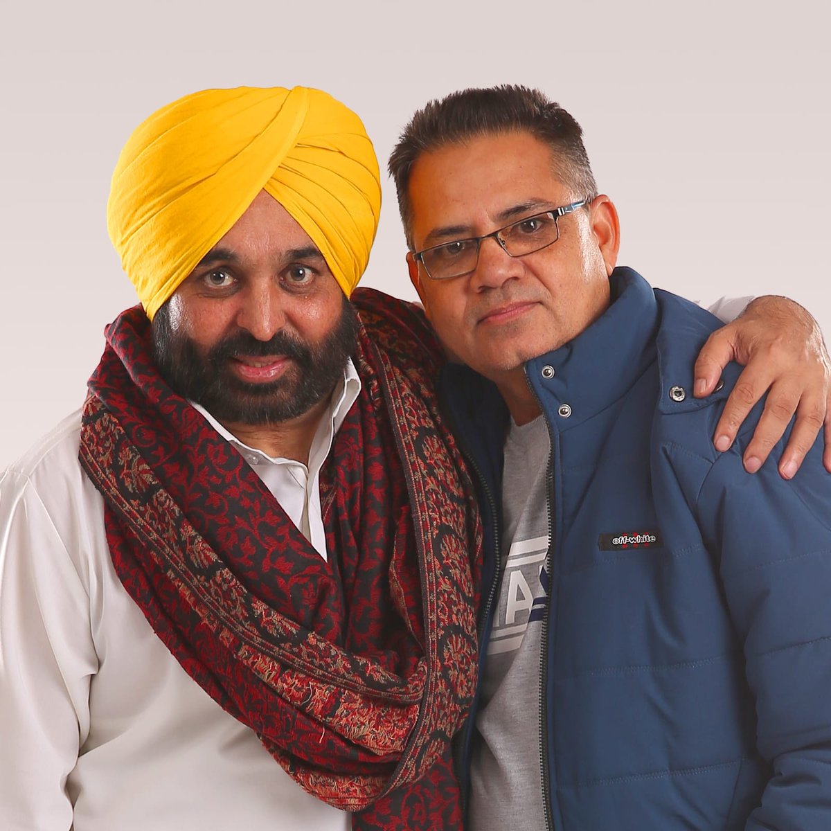 NOOR MOHAMMAD (@aapnoor) on Twitter photo ਜਨਮ ਦਿਨ ਦੀਆਂ ਬਹੁਤ ਬਹੁਤ ਮੁਬਾਰਕਾਂ ਹਰ ਦਿਲ ਅਜ਼ੀਜ਼ CM <a href="/BhagwantMann/">Bhagwant Mann</a> ਜੀ
ਪਰਮਾਤਮਾ ਖੁਸ਼ੀਆਂ, ਤਰੱਕੀਆਂ ਤੇ ਤੰਦਰੁਸਤੀ ਬਖ਼ਸ਼ੇ। ਹੌਸਲੇ ਬੁਲੰਦ ਰਹਿਣ, ਜਜ਼ਬੇ ਕਾਇਮ ਰਹਿਣ।
#HappyBirthday CM #BhagwantMann ਜਨਮ ਦਿਨ ਦੀਆਂ ਬਹੁਤ ਬਹੁਤ ਮੁਬਾਰਕਾਂ ਹਰ ਦਿਲ ਅਜ਼ੀਜ਼ CM <a href="/BhagwantMann/">Bhagwant Mann</a> ਜੀ
ਪਰਮਾਤਮਾ ਖੁਸ਼ੀਆਂ, ਤਰੱਕੀਆਂ ਤੇ ਤੰਦਰੁਸਤੀ ਬਖ਼ਸ਼ੇ। ਹੌਸਲੇ ਬੁਲੰਦ ਰਹਿਣ, ਜਜ਼ਬੇ ਕਾਇਮ ਰਹਿਣ।
#HappyBirthday CM #BhagwantMann