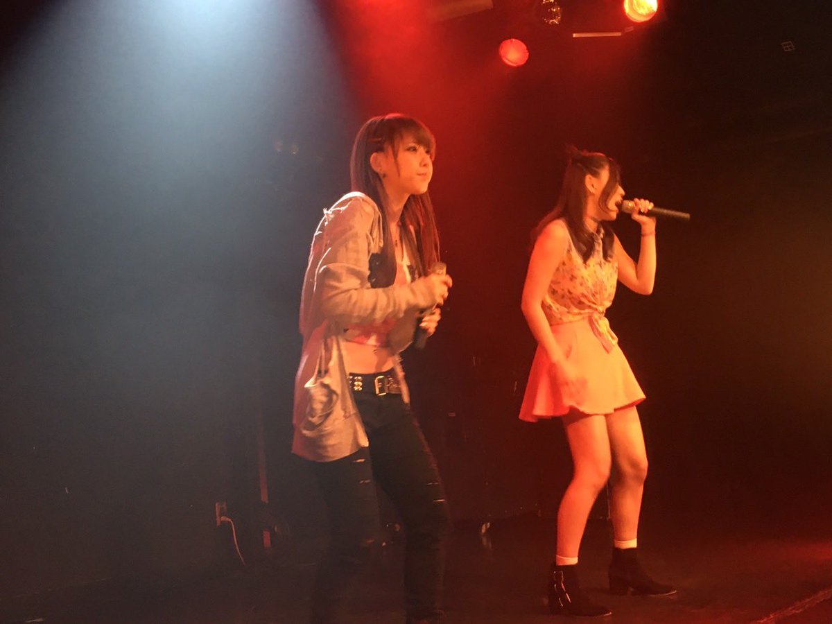 aili_1129's tweet photo. やば
昔の写真見てたら
煎ベイジャーの寸劇出た時の写真と
アニミックスで未帆とコラボした
ロン毛未帆出て来た😂
懐かしいー!!!!
#VICCESS https://t.co/PRPsL9b5K4