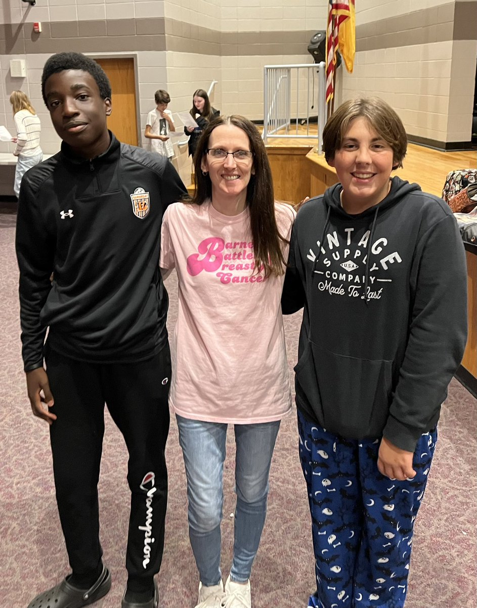 I love when former drama students come back and visit!
#BrackmanTheatre
#BarnegatInspires