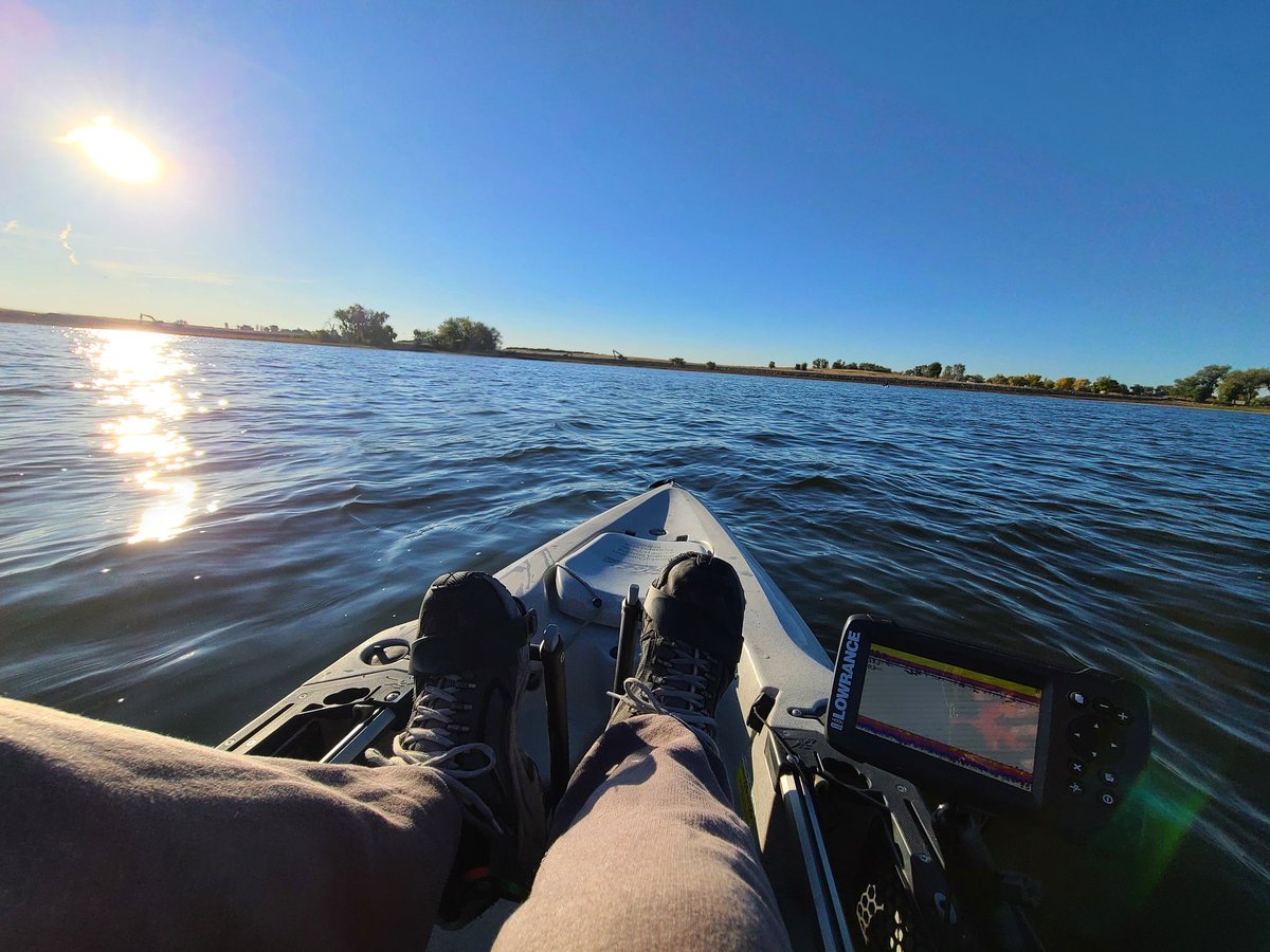 SFO303's tweet photo. Just cause you own a lowrider don't mean you can't make it to the lake for a day on the water. 
#MansakuOutdoors #Koiyota #Hobiefishing #Hobiekayaks #fishing #kayakfishing #gettherenomatterwhat https://t.co/W1mfiLUui9