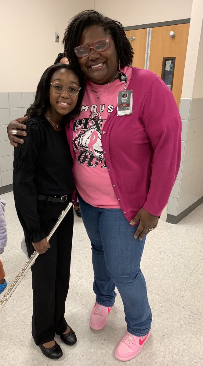 MausMS's tweet photo. Pink Out Day!!!  From Pep Rally to Beginner Band Concert!  #BestMonday #LevelUp https://t.co/HVEWWhS6VJ