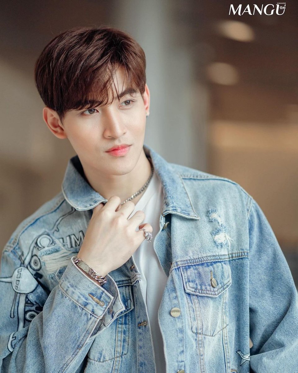 MEME168168's tweet image. กริ๊ด!!!รอติดตามเลยครับ ชื่อ&quot;ซิน&quot; แค่ชื่อก้อหล่อแล้ว จากที่อ่านบทบาทของตัวละครน่าติดตามมากๆเลยค่ะ🥰🥰🥰
#OhmThitiwat
#ManGuMagazineXSnapProject