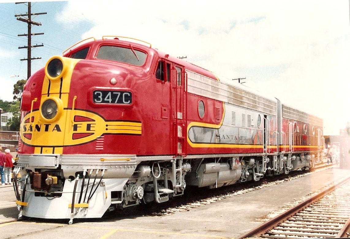 worldwiderails's tweet photo. The beautiful Santa Fe F7A 347C sits on display at the San Diego Railfair in May 1988.

📸 Ed Gately

#trains #80s #rail #rails https://t.co/7OB1oqt7tp