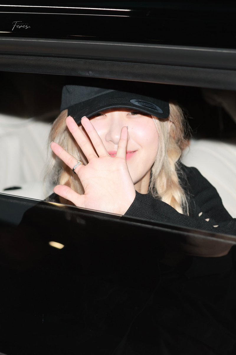 rosé pics (@rosespics) on Twitter photo 