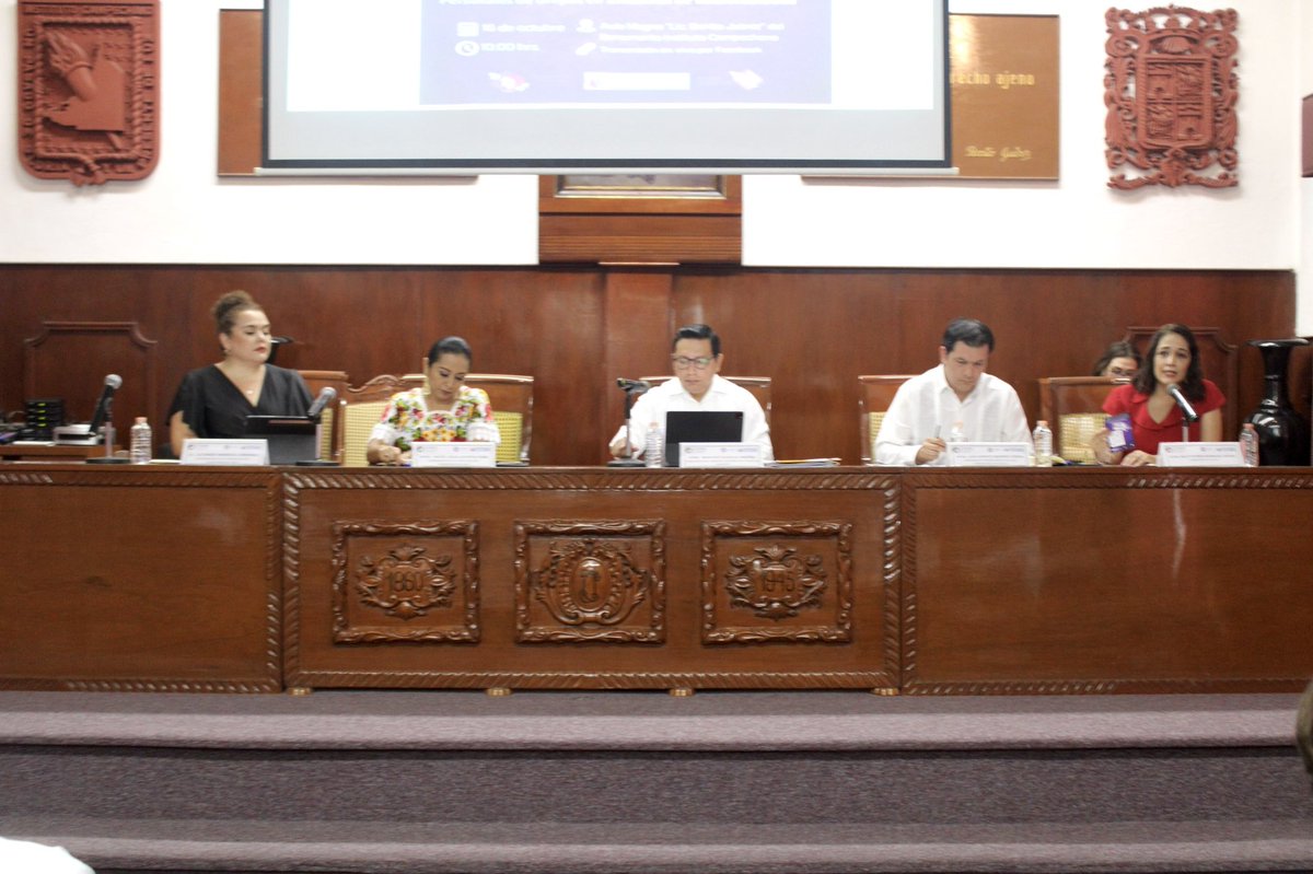 A través de un panel fueron presentadas 4 guías que orientan acerca del lenguaje incluyente y no sexista, el ejercicio del DAI y la PDP en personas adultas mayores, la inclusión de personas con discapacidad y el diseño de políticas públicas.