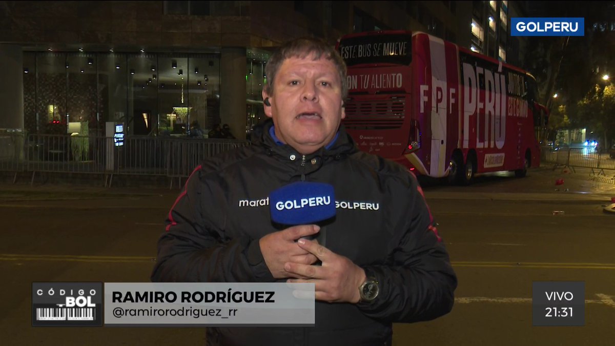 GOLPERUoficial's tweet photo. ⏰ #Ahora En #CODIGOFUTBOL 📺, nos enlazamos con Ramiro Rodríguez desde San Isidro para que nos brinde toda las información sobre la @SeleccionPeru previo a su partido ante Argentina por las Eliminatorias Sudamericanas. https://t.co/eRbkqrzZ5d