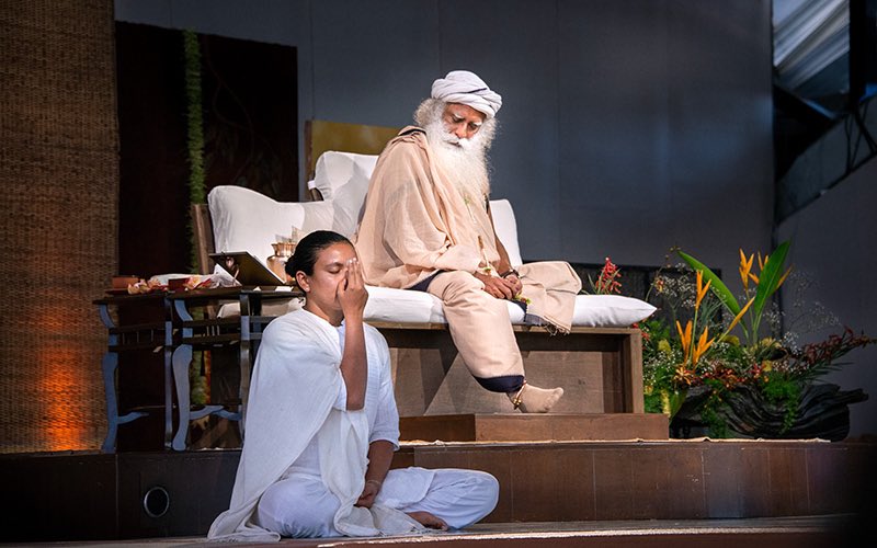 SadhguruJV's tweet photo. Inner Engineering is not a philosophy, ideology, or religion. It is a technology for Wellbeing and Self-Transformation. #7StepsToMentalHealth #InnerEngineering #SadhguruQuotes https://t.co/YoplUK8TiW