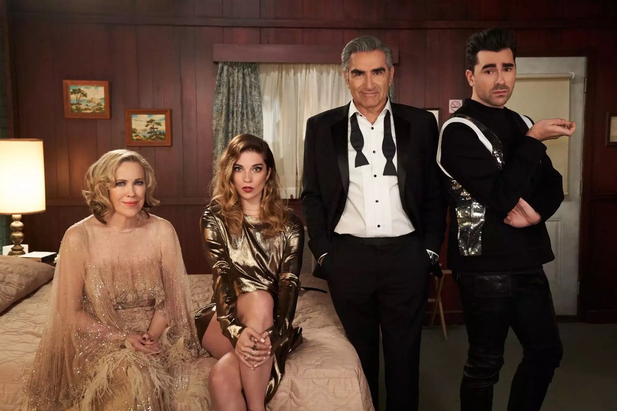 DanScavinoTNews's tweet photo. All 6 seasons! https://t.co/Uf5LRcH5NE