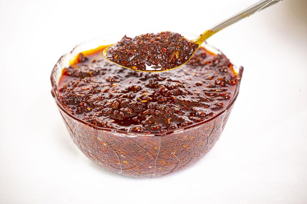 JAcompanyBenin's tweet photo. Hello 👋🏾
Octobre, mois du consommons local! 
Profitez de votre piment noir de table "https://t.co/cdyTuNa90l" relooké, et avec l'unique goût tropical que vous préférez 😋🥵. 
N'hésitez pas à passer vos commandes.
☎️(+229) 66 33 81 92 /67 13 66 90
📧 justavailablecompany@gmail.com https://t.co/ZsuHSst846