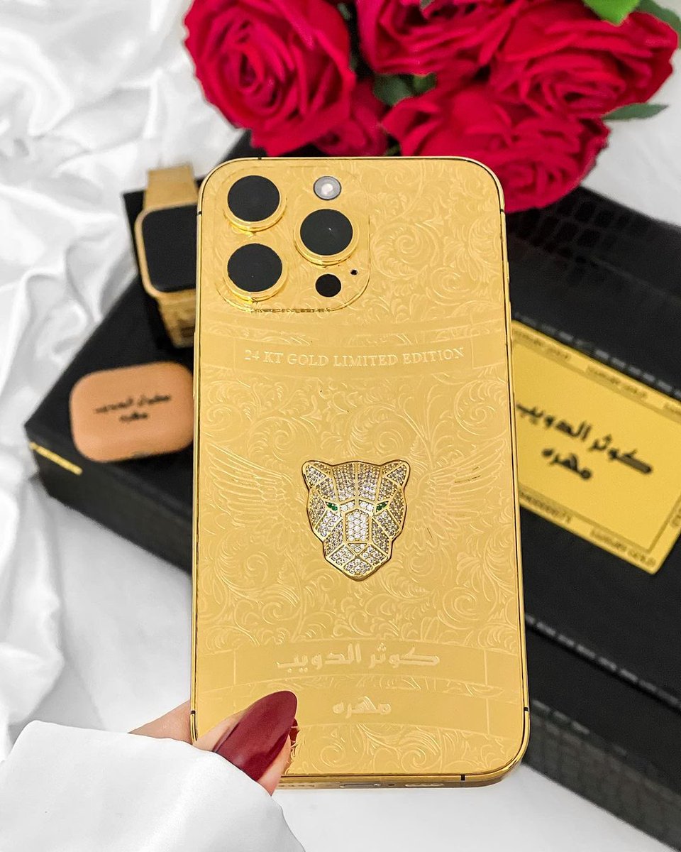 iphonex_ksa's tweet photo. #حصريا : ايفون 15 برو ماكس  مطلي بالذهب
The Special Royal Design 
Luxurious iPhone12 Pro Max Gold Edition Royal 🎨 BLUE &amp; BLACK
إصدارات حصرية بالغة الفخامة تأتيكم
 الآن
 من شركة طوكيو للهواتف 🎨 https://t.co/mDUayGXh1O