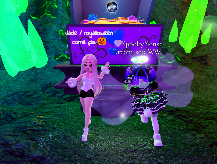 we beat the mazeeee!! <a href="/_iiMxnsita01ii/">Monse01💓🤍</a> #royalehigh #royalloween 👻🎃