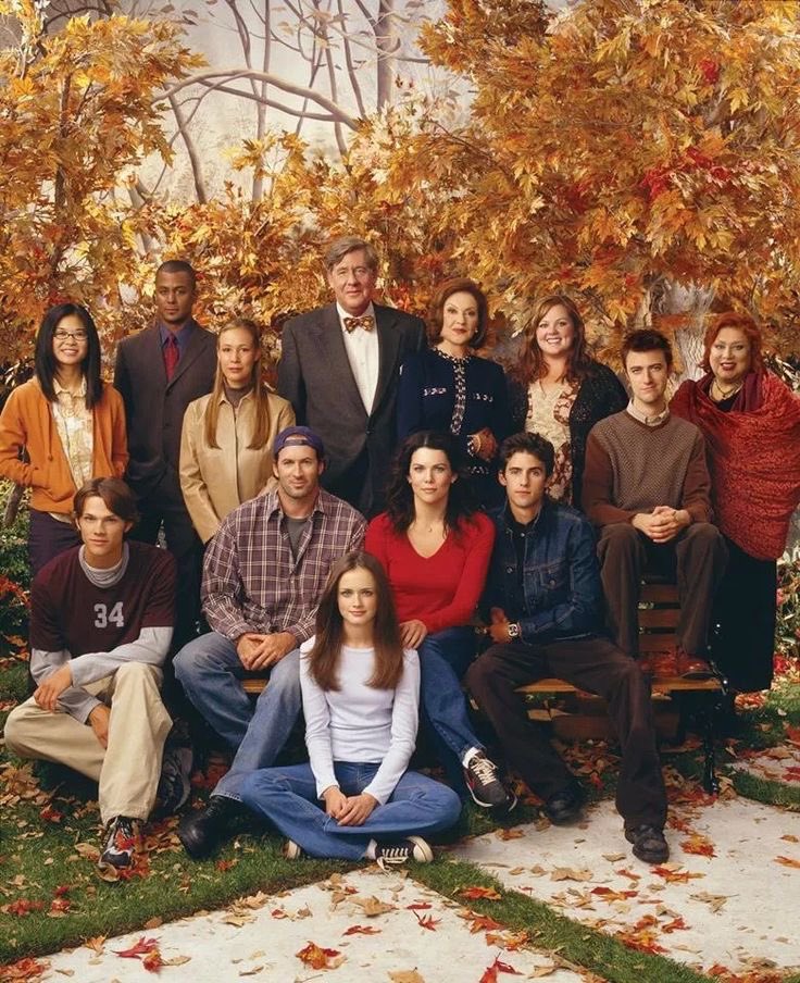 thinkergilmore's tweet photo. Taylor Swift reveals ‘Gilmore Girls’ as her favourite TV show, in recent interview with ‘Vogue’. https://t.co/vw2izc4U8r