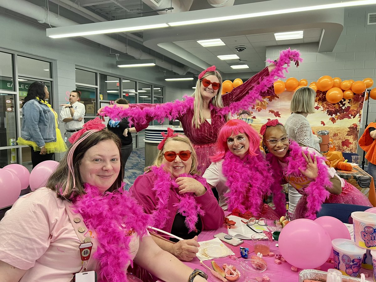ForestLakeEagle's tweet photo. Wow! What a COLOR party! Mr.
Jackson challenged teachers to bring their creativity to our AVID PD today. SO bright, SO fun, and SO delicious! All efforts were super impressive but grades 1, 2, and 3 won! @Bjackson_FLE @misshayward_usc @Davis_FLE @TWilliamsFLE @RichlandTwo https://t.co/EtRurzo1aF