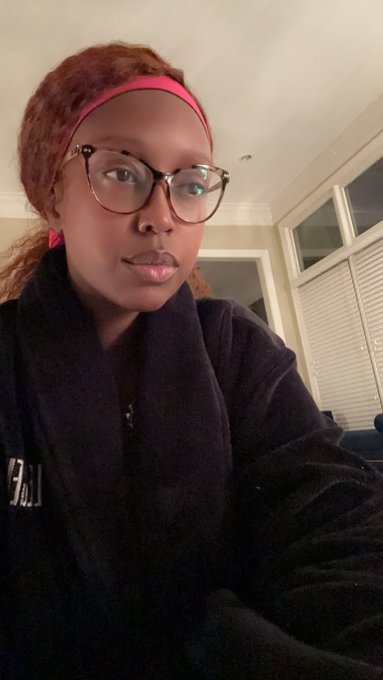 I got COOKED playing chess last night. I&rsquo;m practicing and getting better with each loss 😅 https://t.<a href="/tag/sexpertcorner"class="tags"><span>#sexpertcorner</span></a>