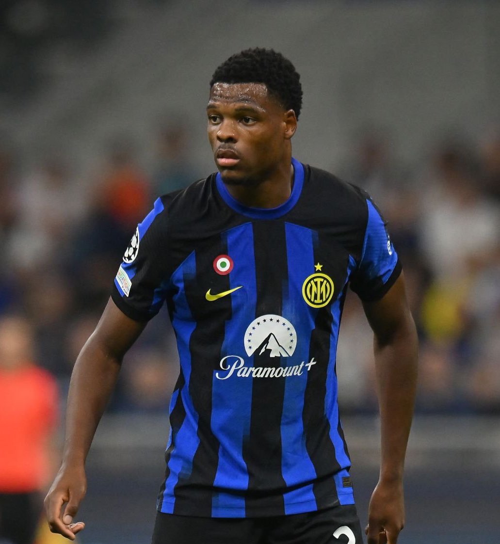 Inter_Xtra's tweet photo. 🚨 Manchester United have Alessandro Bastoni and Denzel Dumfries included in their list of potential transfer targets. 

[via @Muppetiers] https://t.co/DXrYQvhv88