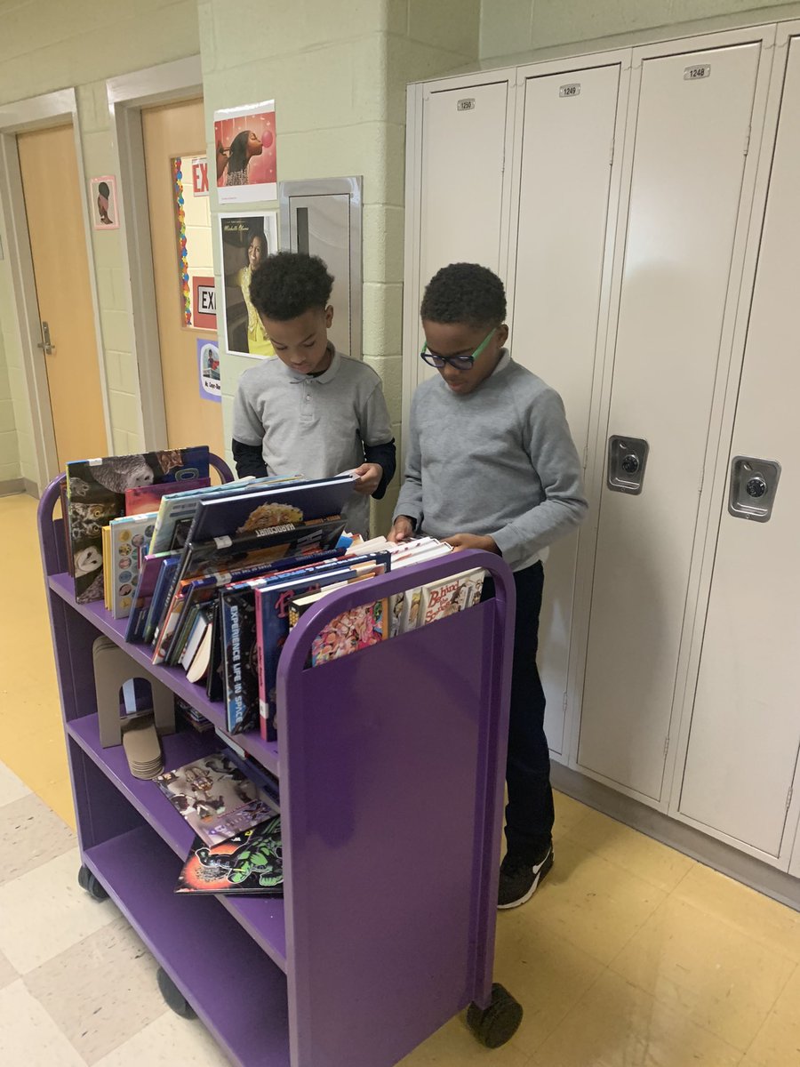 WMMSSmartzone's tweet photo. Didn’t get a chance to post last week, but pop up library was a big success. I love that my students have the love for reading!  @BCPSLMP #bcpslms @windsormillms @LeadTheMill https://t.co/846TlCdjXz
