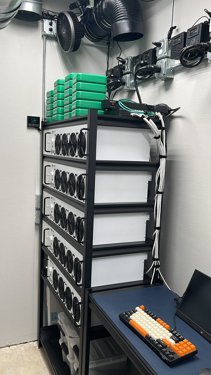Shaka_Vibes's tweet image. Hey @RedPandaMining, @Defi_Django, @HobbyistMiner, @sebhezlo, @redfoxcrypto, and all GPU miners out there, this one's tailored just for you! Spare 2 minutes to explore @mrJackLevin's exciting project $XEN. It's all about POW mining, and it's highly efficient, especially with the…