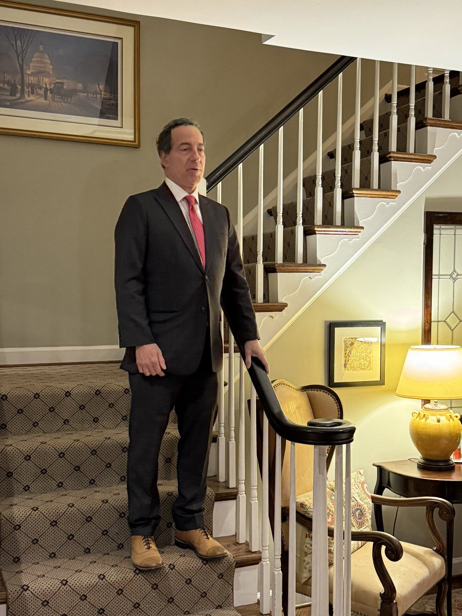 jaredssolomon's tweet image. Lotta love in Bethesda tonight for my incredible colleague @SaraLove4MD! For the last 4 yrs she’s been a friend but also my seat mate &amp;amp; partner in puns on the House floor. So proud to serve w/ her! #working4md