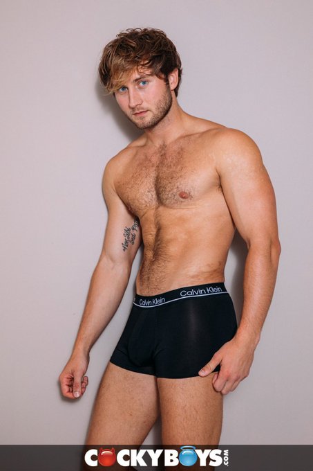 before i cut the mop off https://t.co/j9e3UY5prP