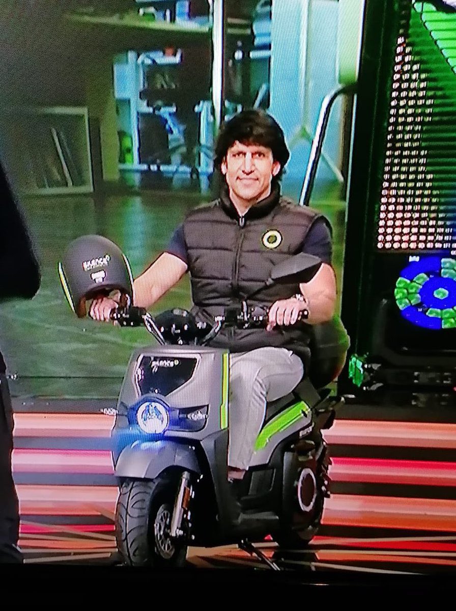 #ElconquistadorDebate  #ElConquistador7 HOOOOOMBREEEEE!!! Ya estaba tardando en aparecer en peso poteeeenciaaaaa