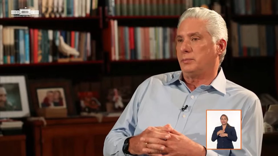 |#Cuba 🇨🇺  #UnidosXCuba|

<a href="/DiazCanelB/">Miguel Díaz-Canel Bermúdez</a>: Hay lujos que no nos podremos dar durante algún tiempo, pero seguimos siendo solidarios, y seguimos tratando de atender a todos… Son enormes los deseos de seguir perfeccionando el Socialismo, sin negar ni comprometer el futuro.