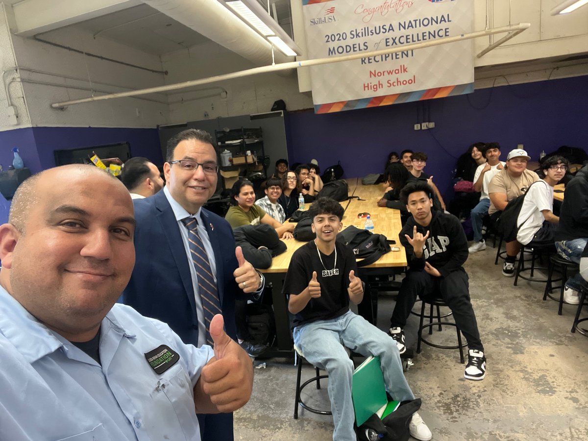 It’s always nice to have Dr. Lopez swing by NHS Race Team Headquarters, to update him on our latest and greatest projects. Thank you for all of your support! <a href="/nlmusd_supt/">NLMUSDSupt</a> <a href="/nlmusd/">Norwalk-La Mirada Unified School District</a> <a href="/pepsi/">Pepsi</a> <a href="/SkillsUSA/">SkillsUSA</a>