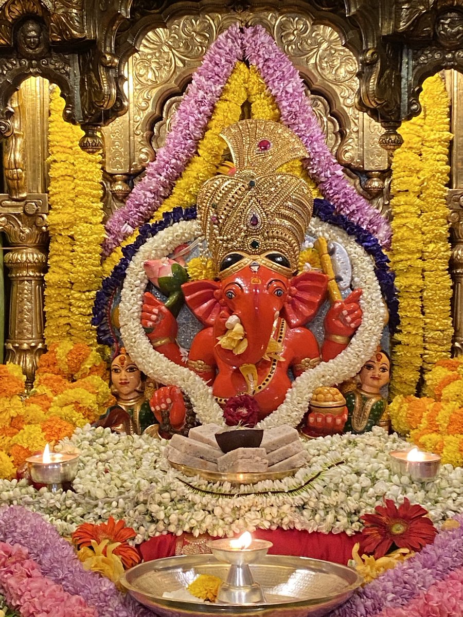 SVTMumbai's tweet photo. 🙏 गणपती  बाप्पा मोरया 🌺मंगलमूर्ती मोरया 🙏१७/१०/२०२३ 
🙏Ganapati Bappa Moraya 🌺 Mangalmurti Moraya  🙏17/10/2023 https://t.co/Nfcfle3D1z