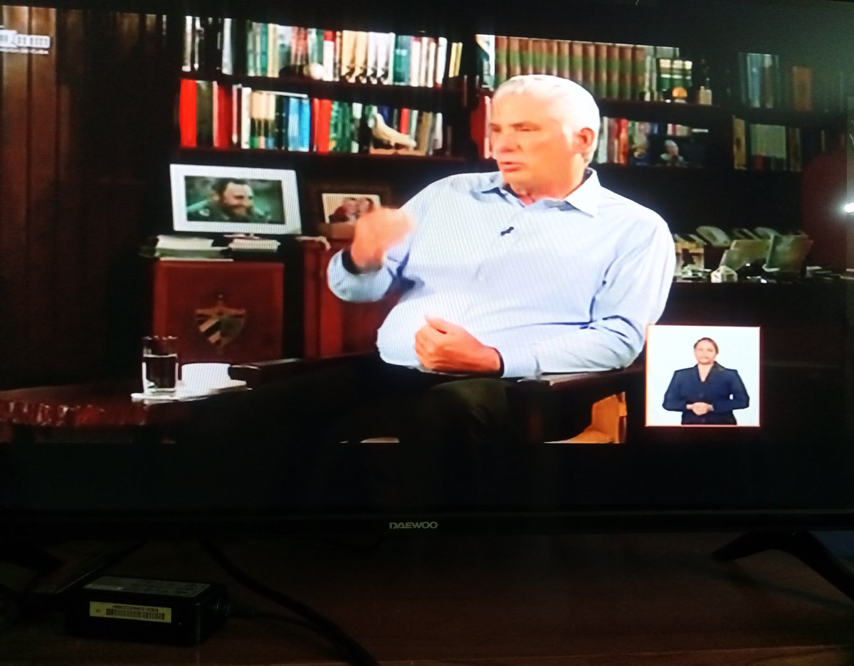 En diálogo con el Presidente. Nos enceña a como construiremos el socialismo del siglo 21 en Cuba.

#CubaPorLaVida 🤎
#UnidosXCuba 🤎
#CubaViveSuHistoria🤎
<a href="/cubacooperaven/">Brigada Médica Cubana en Venezuela</a>🤎
 <a href="/MINSAPCuba/">Ministerio de Salud Pública de Cuba</a> 🤎
<a href="/japortalmiranda/">José Angel Portal Miranda</a>🤎