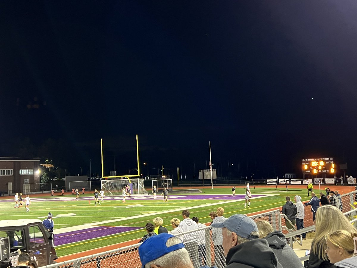 let’s goooo  rebs!!!! #wearehowell