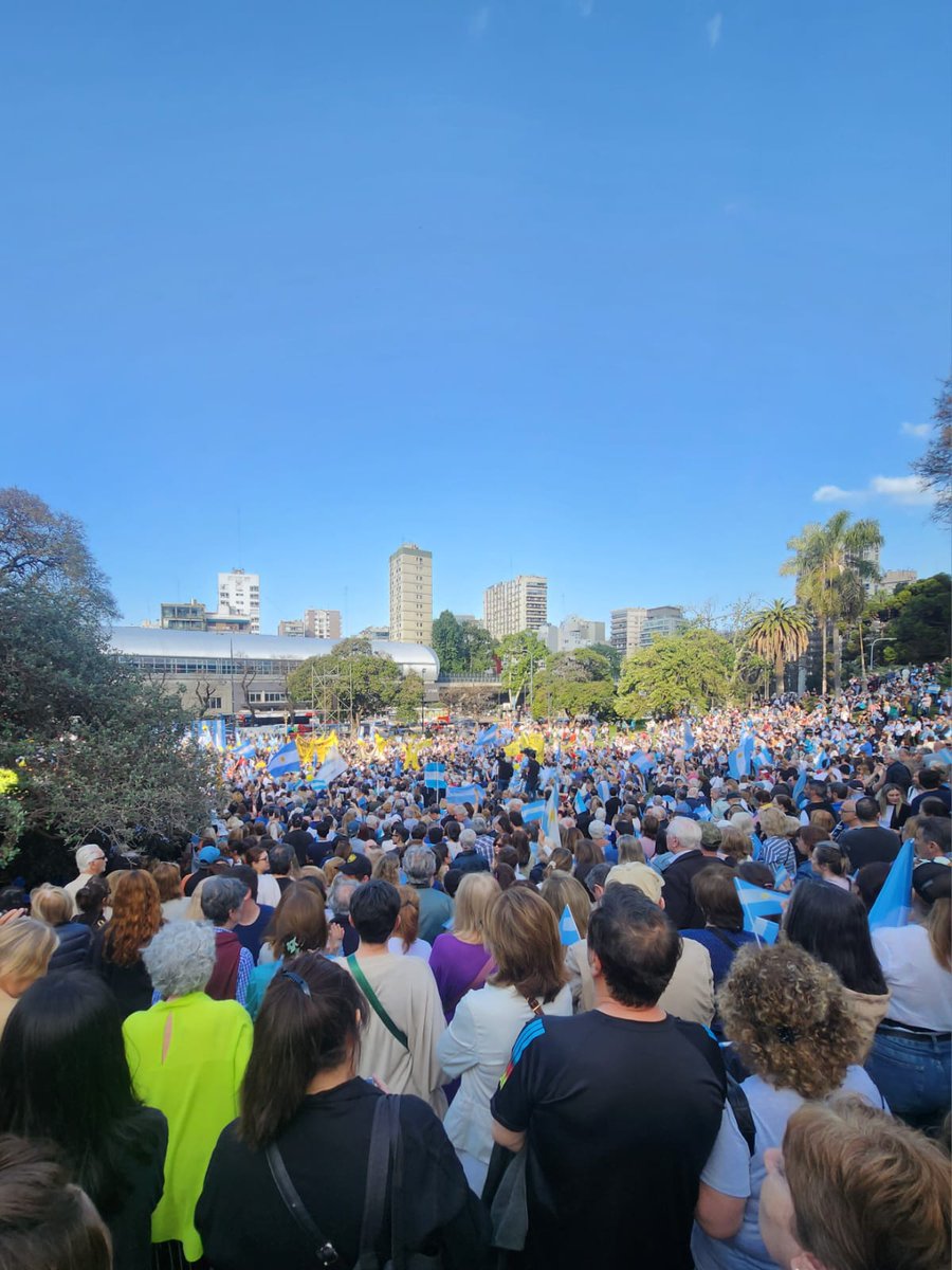 Merlhina's tweet photo. Lleno total el cierre de Patricia Bulrich, nuestra futura presidente en CABA💪 https://t.co/lY8aSDt2W1