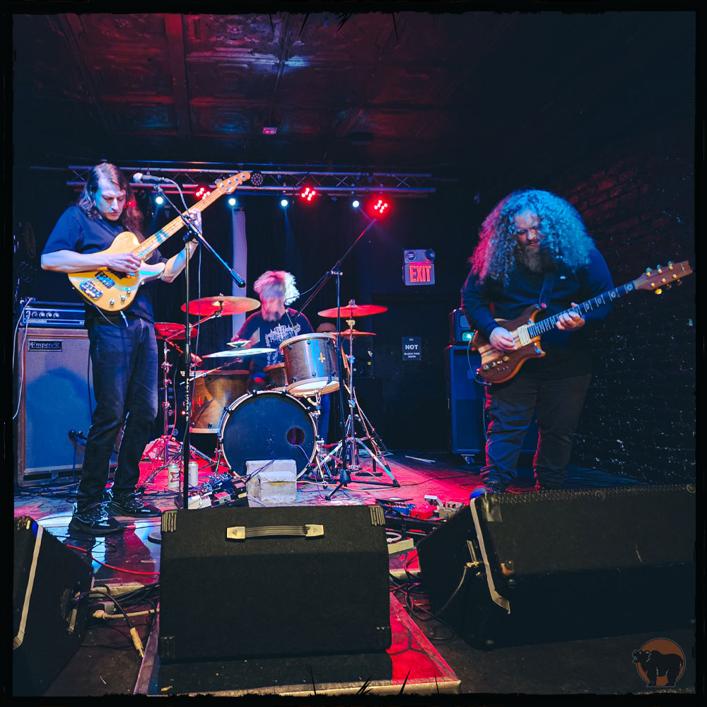 kumascorner's tweet photo. Huge thank you to Urinehell &amp; @barrenheir for playing last night at @loungelivewire!
Both bands put on a great show!

Thank you to @pabstblueribbon for sponsoring the event and helping make last night's show happen! https://t.co/x3yCWEid1m