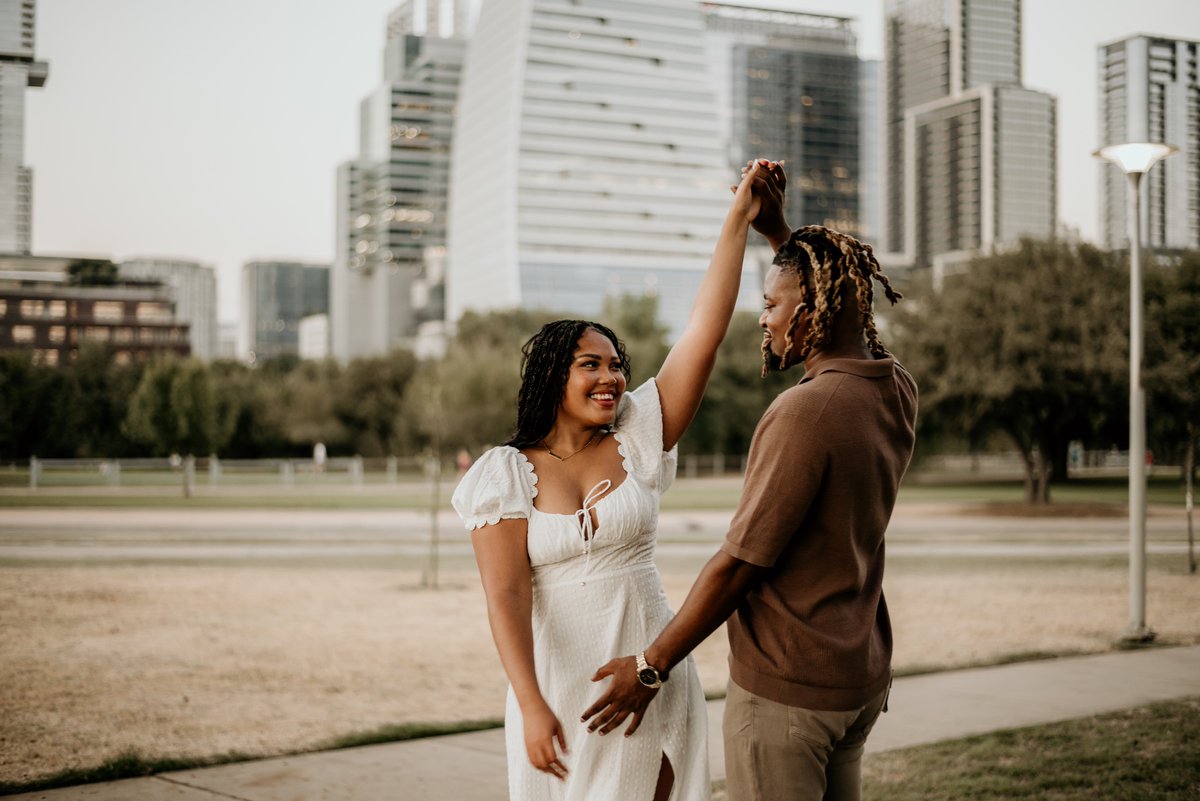 A_ConTinEnt's tweet photo. @coffeembagel you don’t know what you started…❤️💍

#blacklove #HookEm #BestFriends https://t.co/hn1EdV2MbG